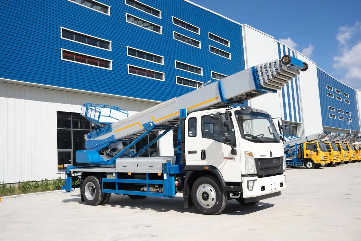 九江柴桑出租云梯车高空作业车 建筑垃圾搬运